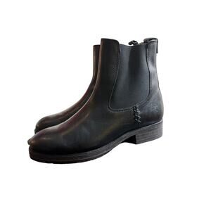 Frye Melissa Lug Leather Chelsea Booties Size 7.5 NEW